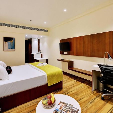 Mastiff Select Gulbarga Hotel Kalaburagi Kültér fotó