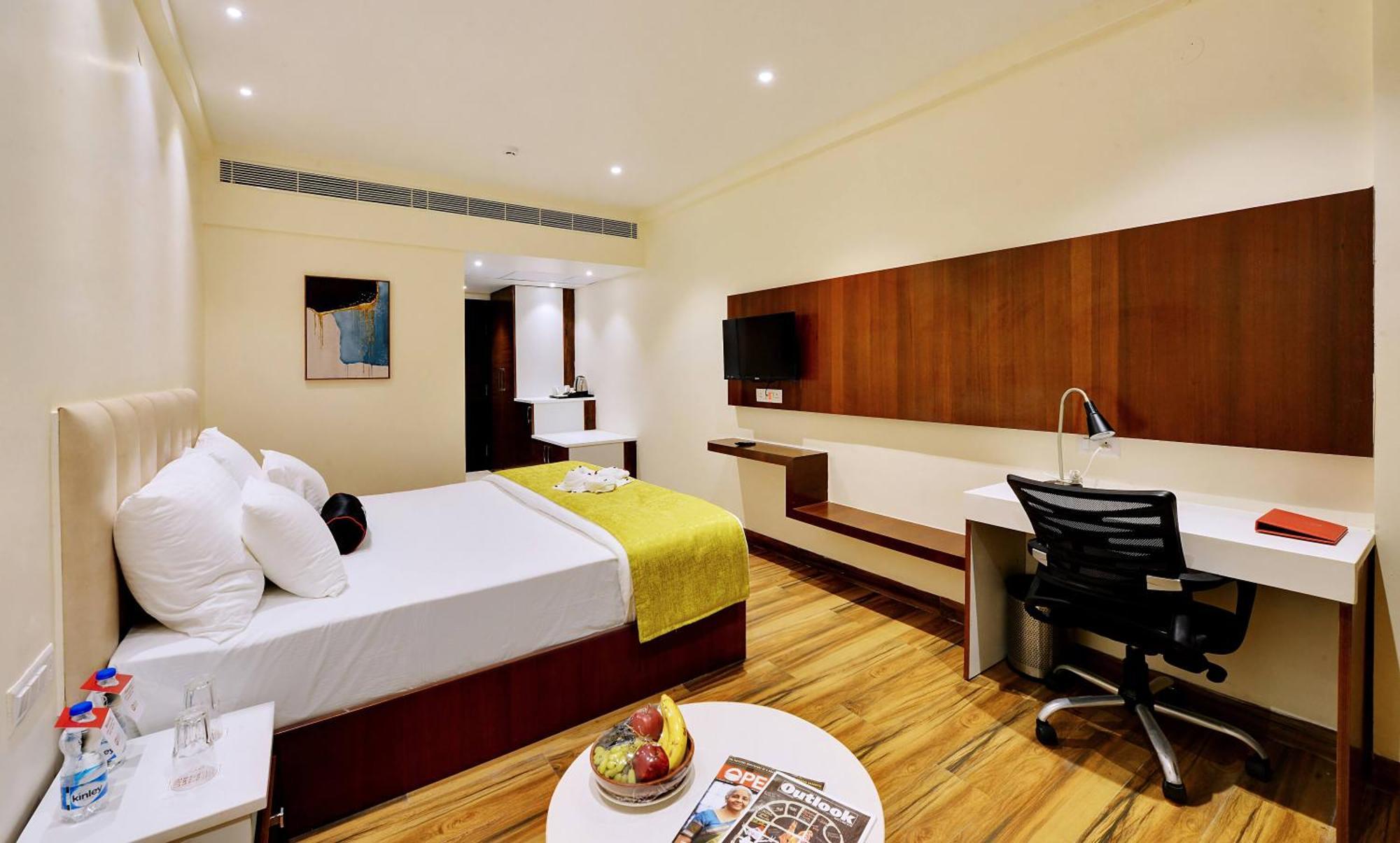 Mastiff Select Gulbarga Hotel Kalaburagi Kültér fotó